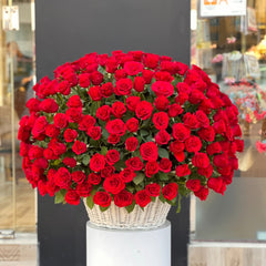 Luxury Red Rose Bouquet in White Basket