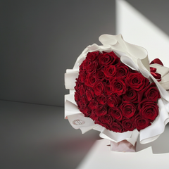 Romantic Red Rose Gift Bouquet