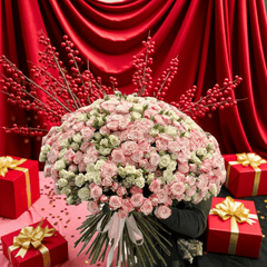 Elegant Mixed Pink & White Spray Rose Floral - Rawadat Al Ward