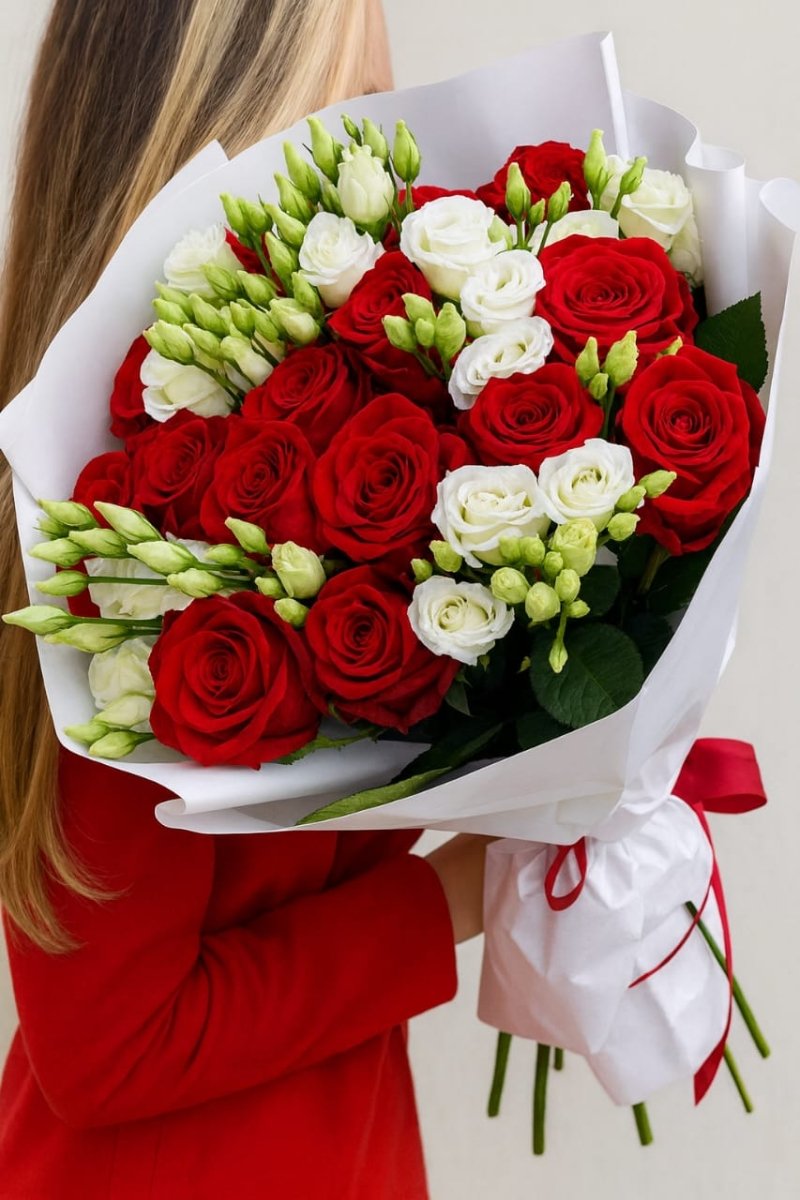 Elegant Red Roses & White Lisianthus Bouquet - Rawadat Alward