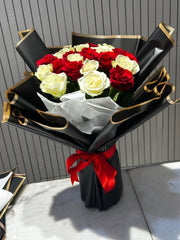 Elegant Red & White Rose Bouquet - Rawadat Alward