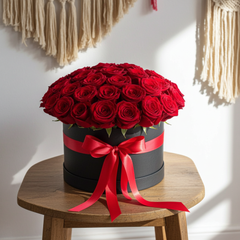 Luxury Red Rose Bouquet in Black Hat Box