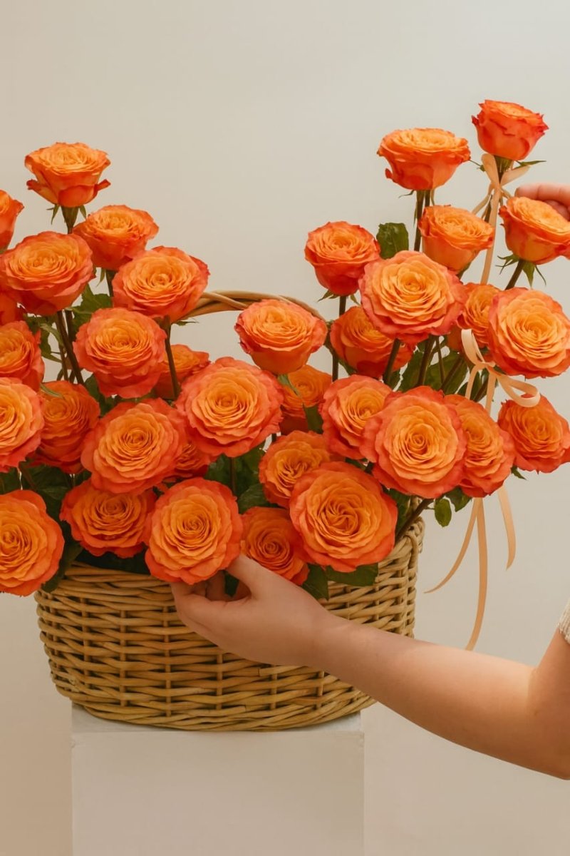 Premium Orange Rose Basket - Rawadat Alward