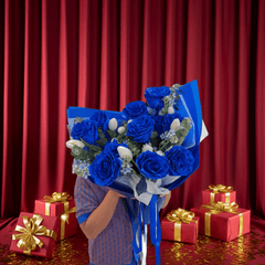 Royal Blue Rose Arrangement - Rawadat Al Ward