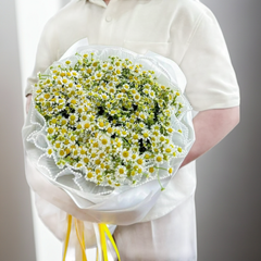 Fresh Daisy Flower Arrangement