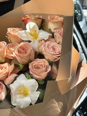 Brown Rose and White Flower Bouquet - Rawadat Al Ward