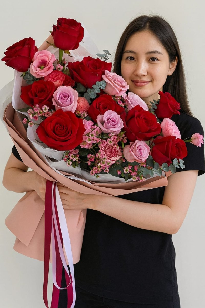 Deluxe Romance Bouquet - Rawadat Alward