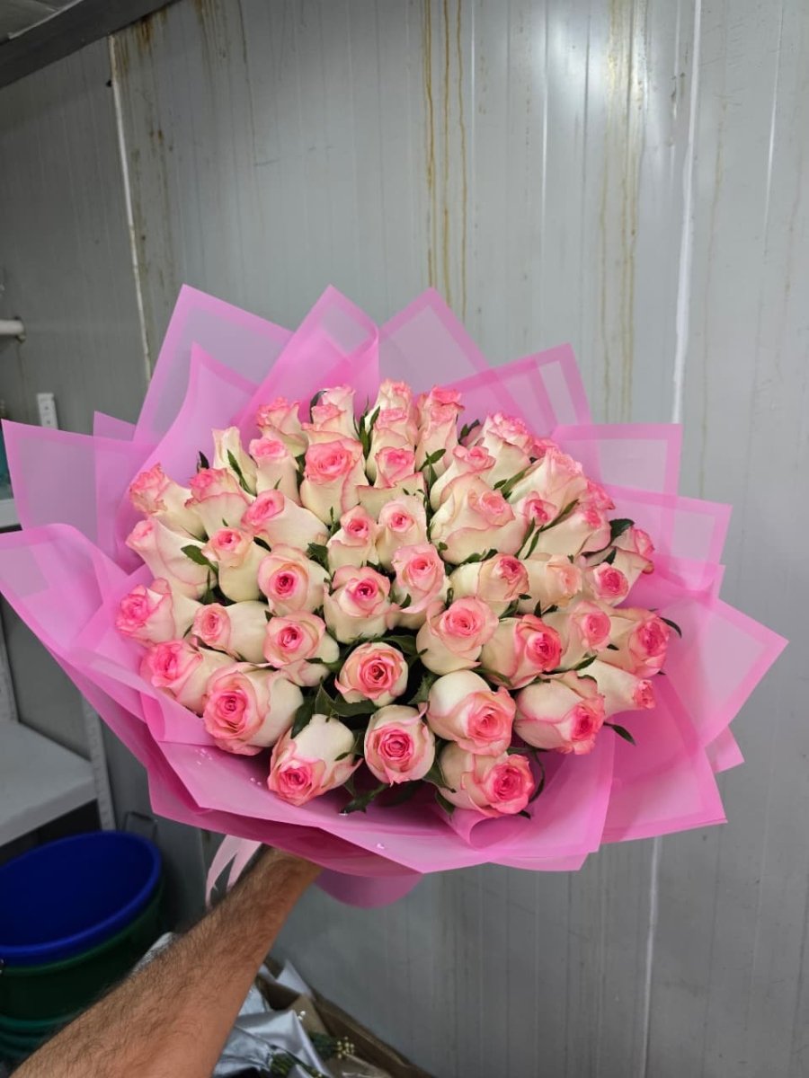Elegant pink bouquet of 50 stem - Rawadat Alward