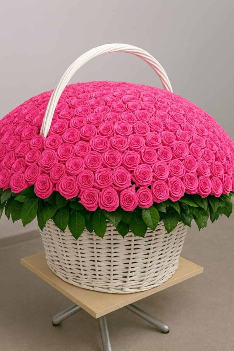Grand Pink Rose Luxury Basket - Rawadat Alward