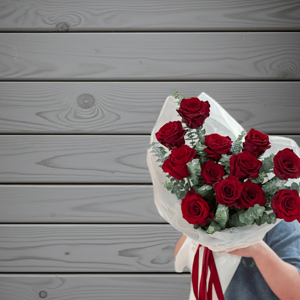 Luxury Red Rose Bouquet with Eucalyptus - Rawadat Al Ward