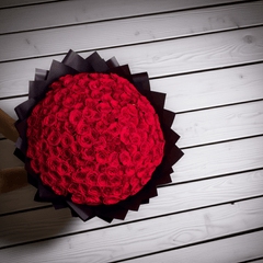 Red Rose Bouquet - Love in Bloom - Rawadat Al Ward