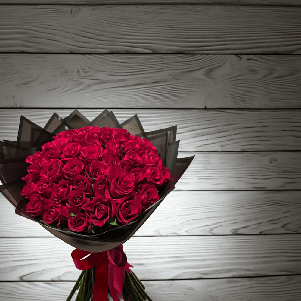 Red Rose Bouquet - Love in Bloom - Rawadat Al Ward