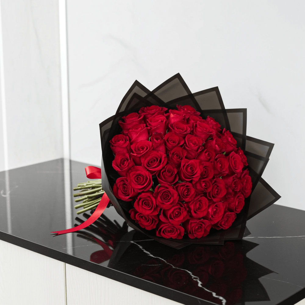Red Rose Bouquet - Love in Bloom - Rawadat Al Ward