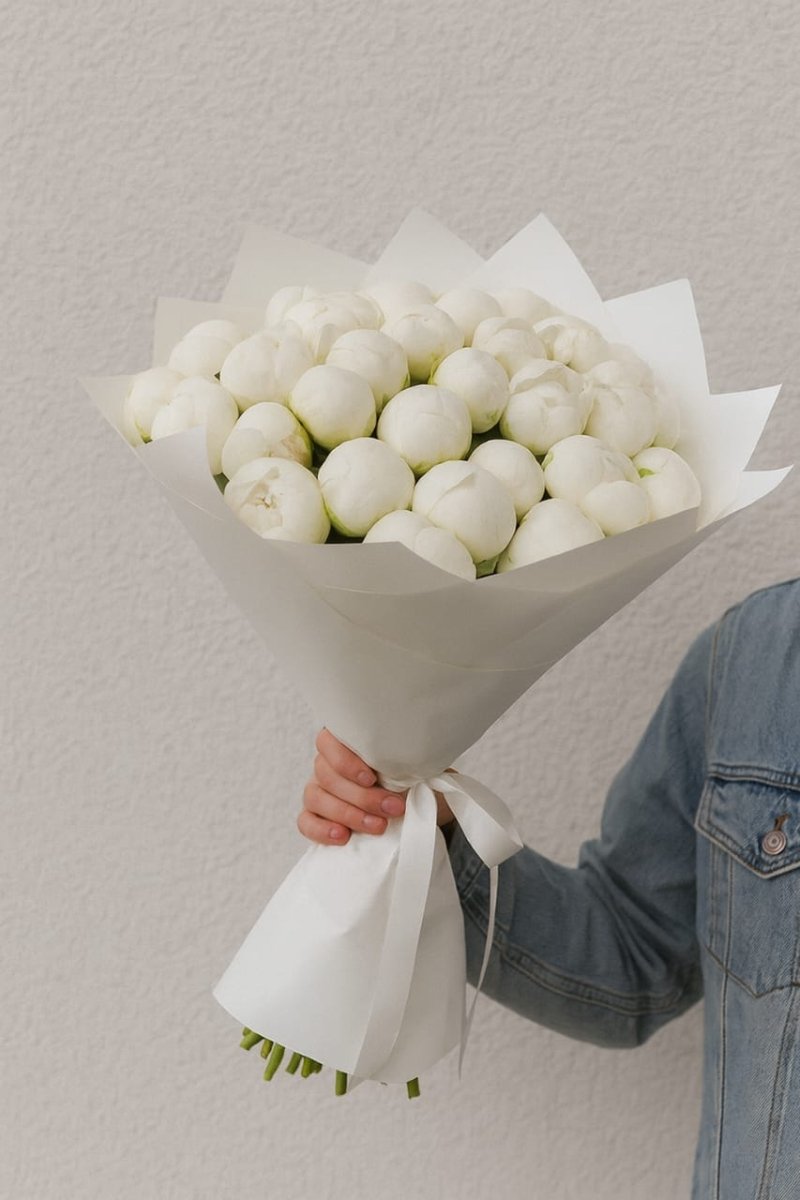 White Peonies Bouquet - Rawadat Al Ward